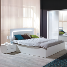 Elegantní manželská postel ASIENA ve velikosti 160x200 cm s bílým vysokým leskem HG